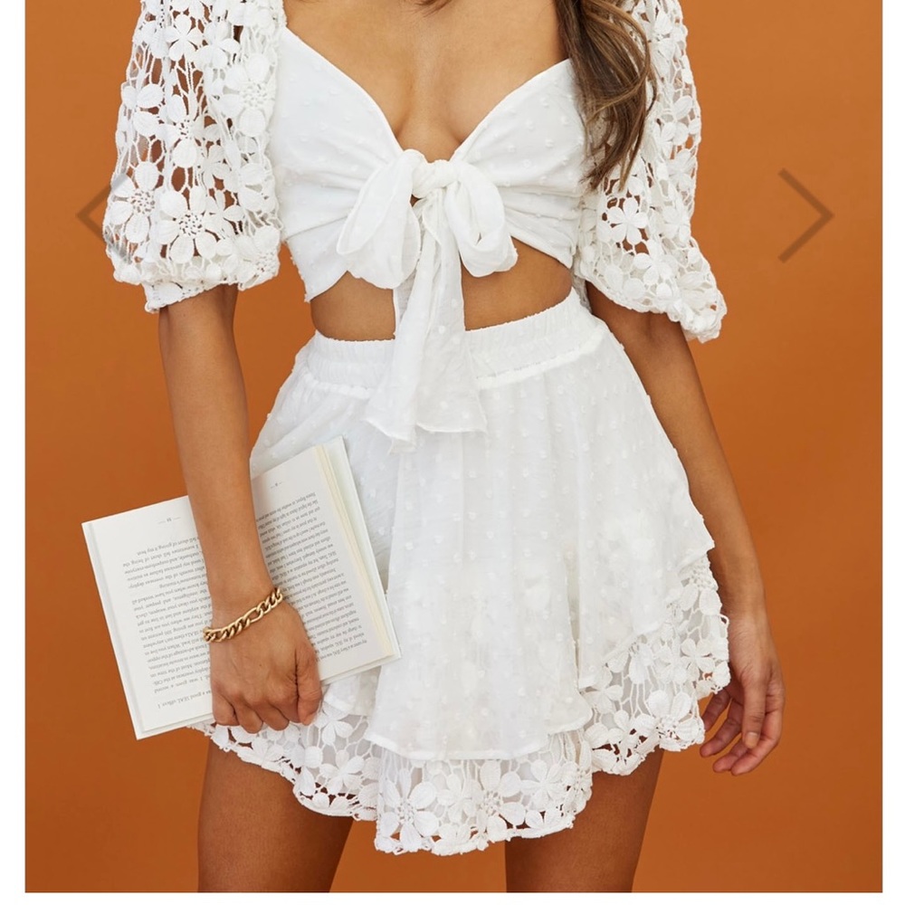 Selfie Leslie-Star Crossed Lover Crochet Lace Layered Flounce Skirt White